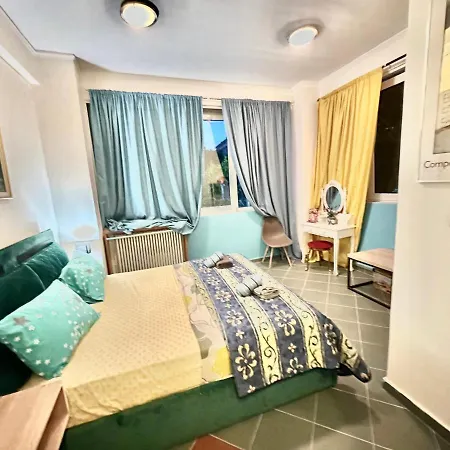 Baroque Perea Seaside Apartment *